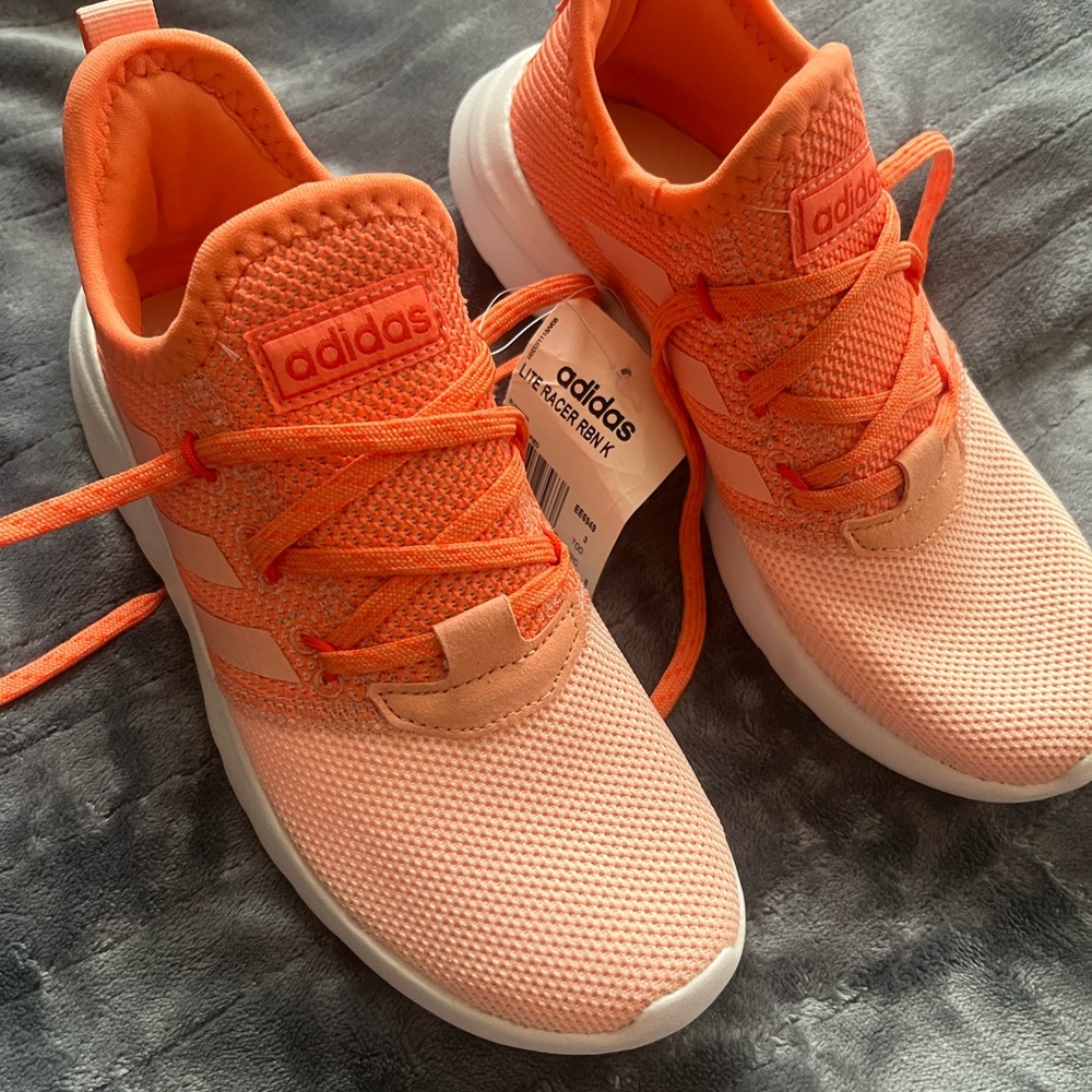 Adidas NWT 3.5 Girls Sneakers